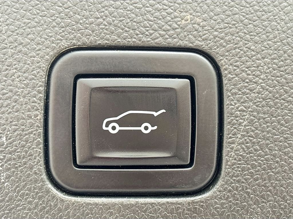 Used 2022 Steel Metallic Cadillac Sport image 16