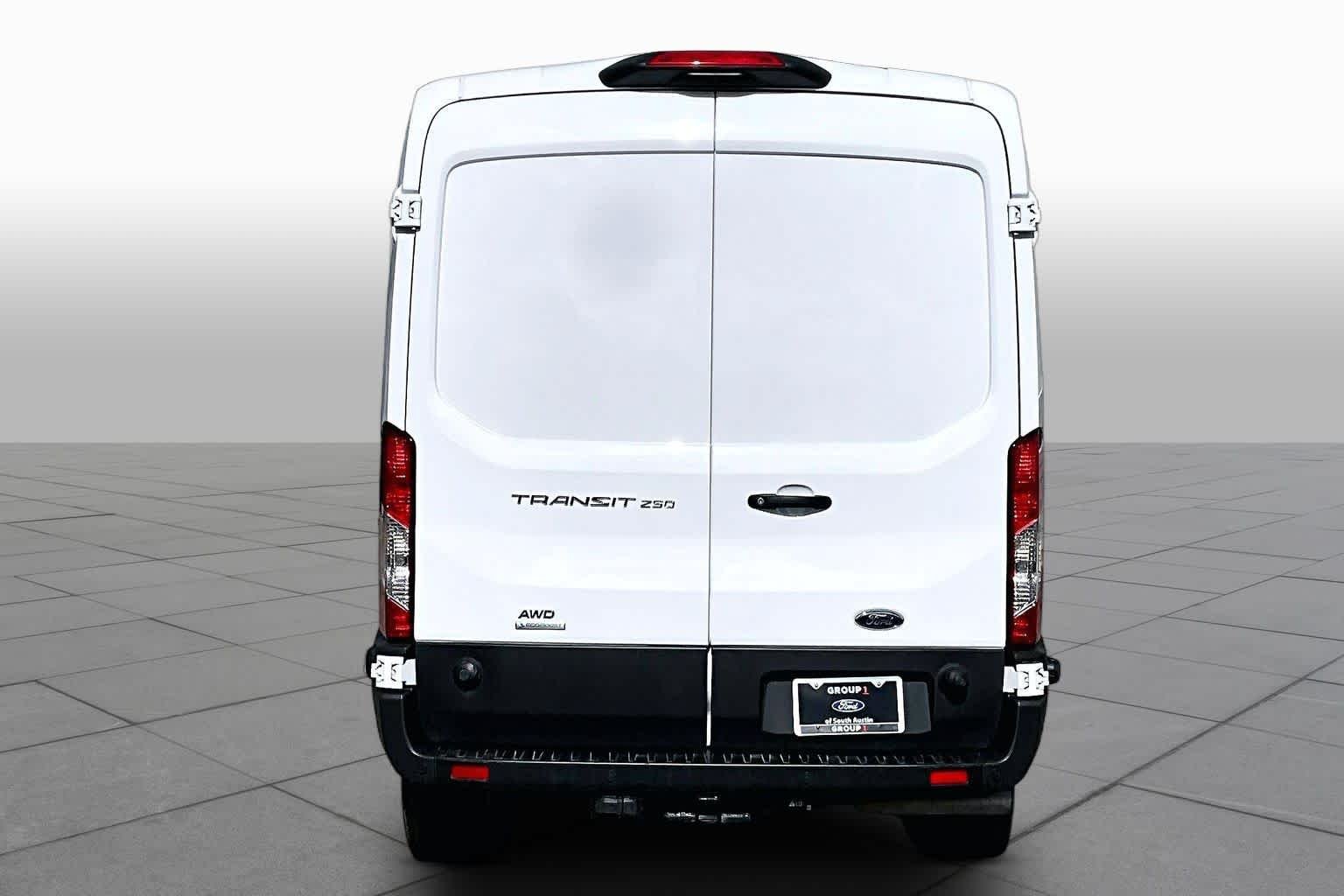 Used 2025 Oxford White Ford  image 5