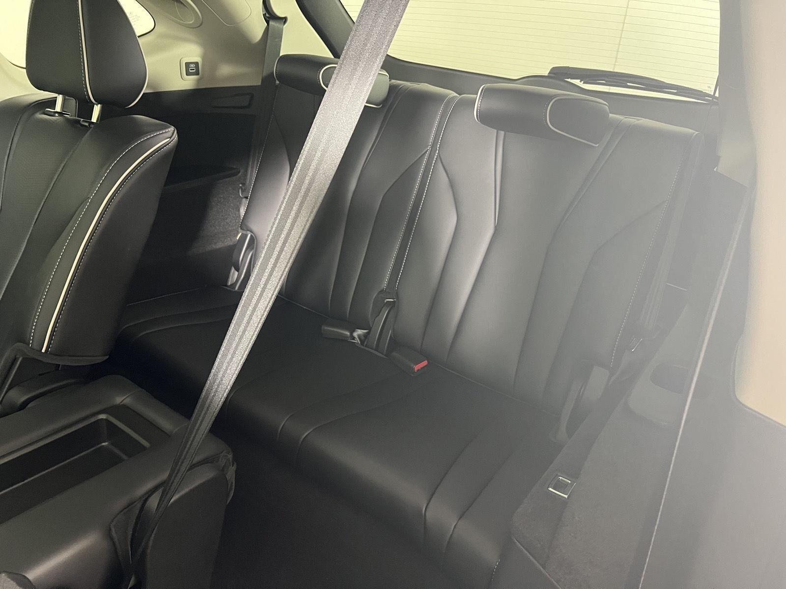 Used 2024 Majestic Black Pearl Acura SH-AWD w/Advance image 24