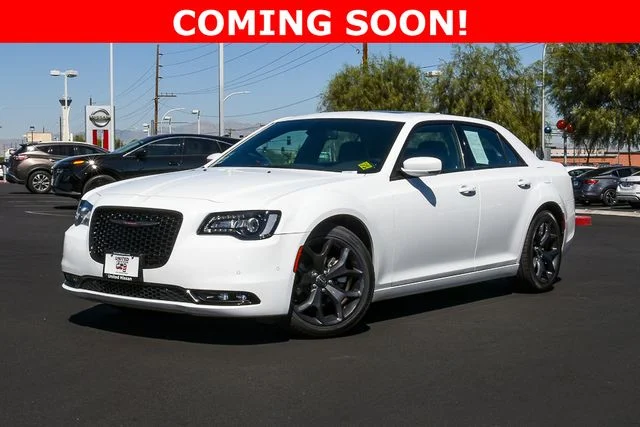 2023 Chrysler 300 300S RWD photo