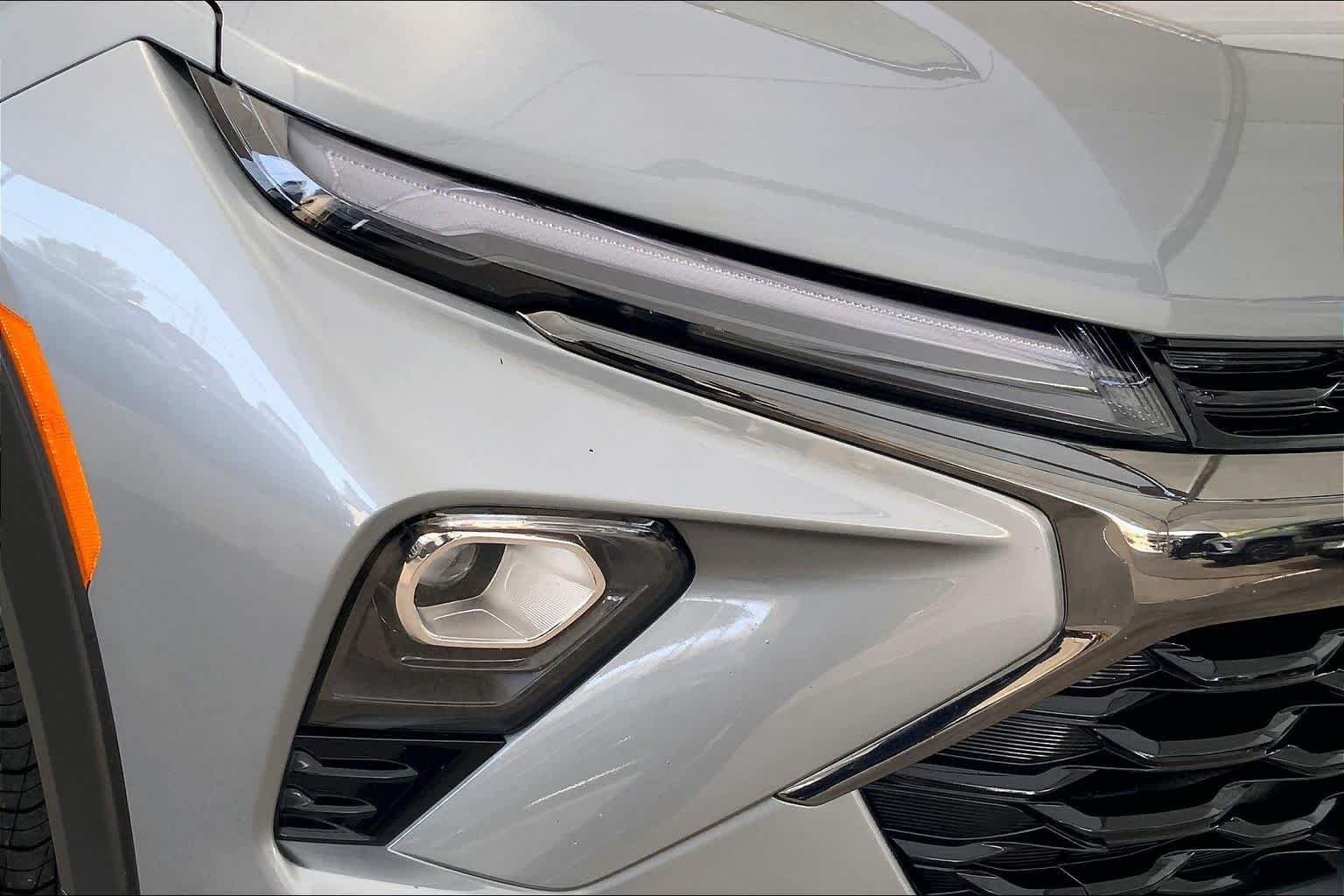 Used 2025 Sterling Gray Metallic Chevrolet RS image 28