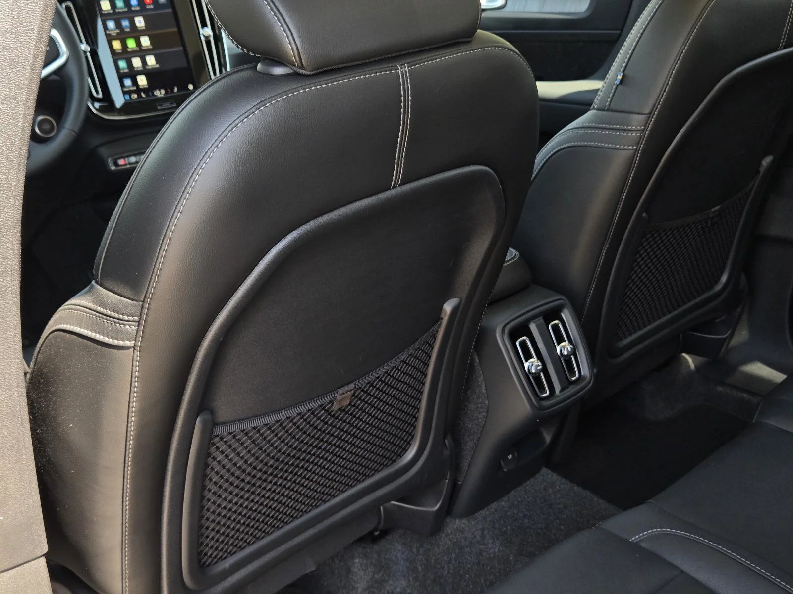Used 2025 Black Volvo Plus Dark Theme image 31