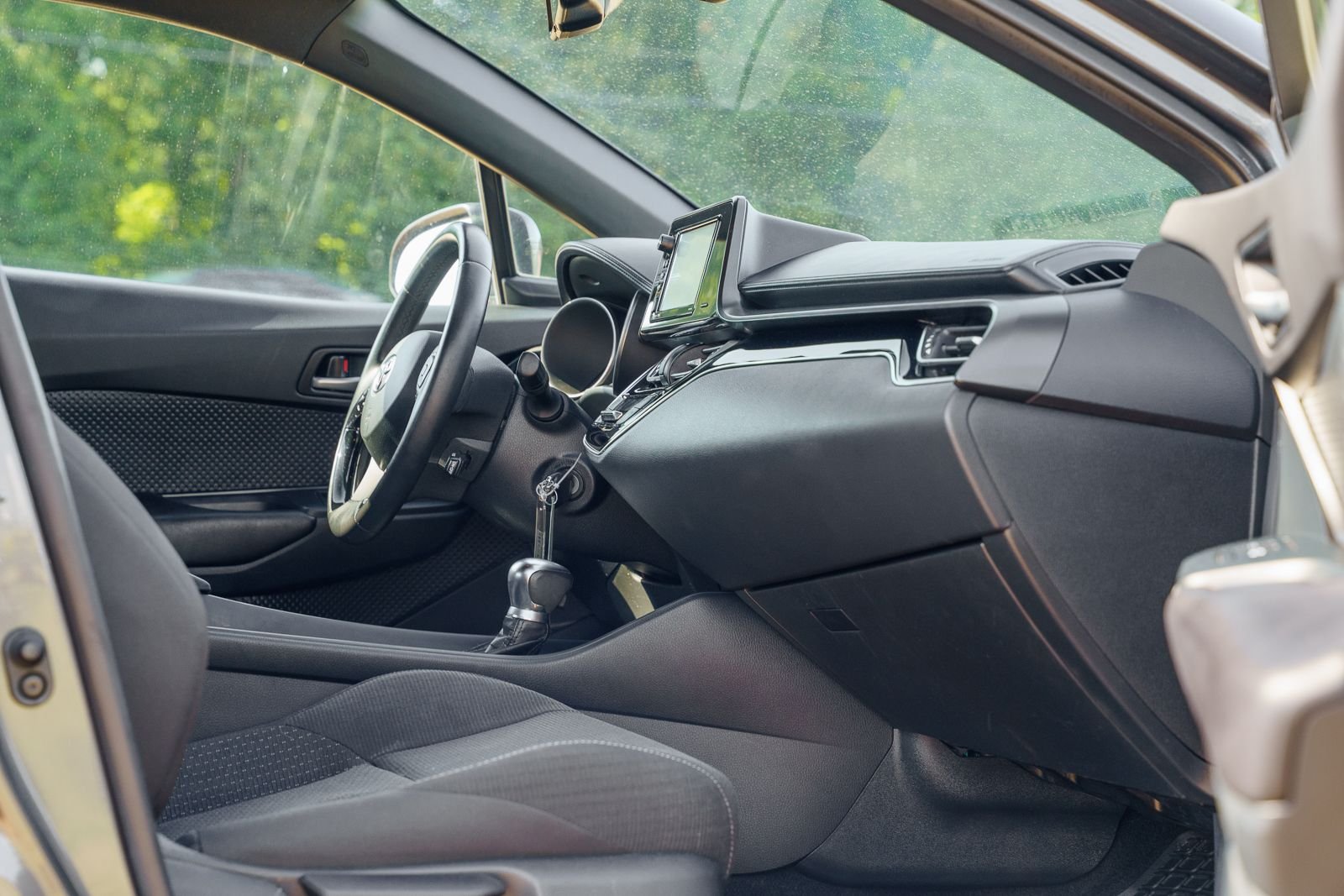 Used 2018 Gray Toyota XLE image 14