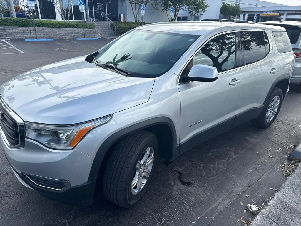 Used 2018 Silver GMC SLE-1 image 1