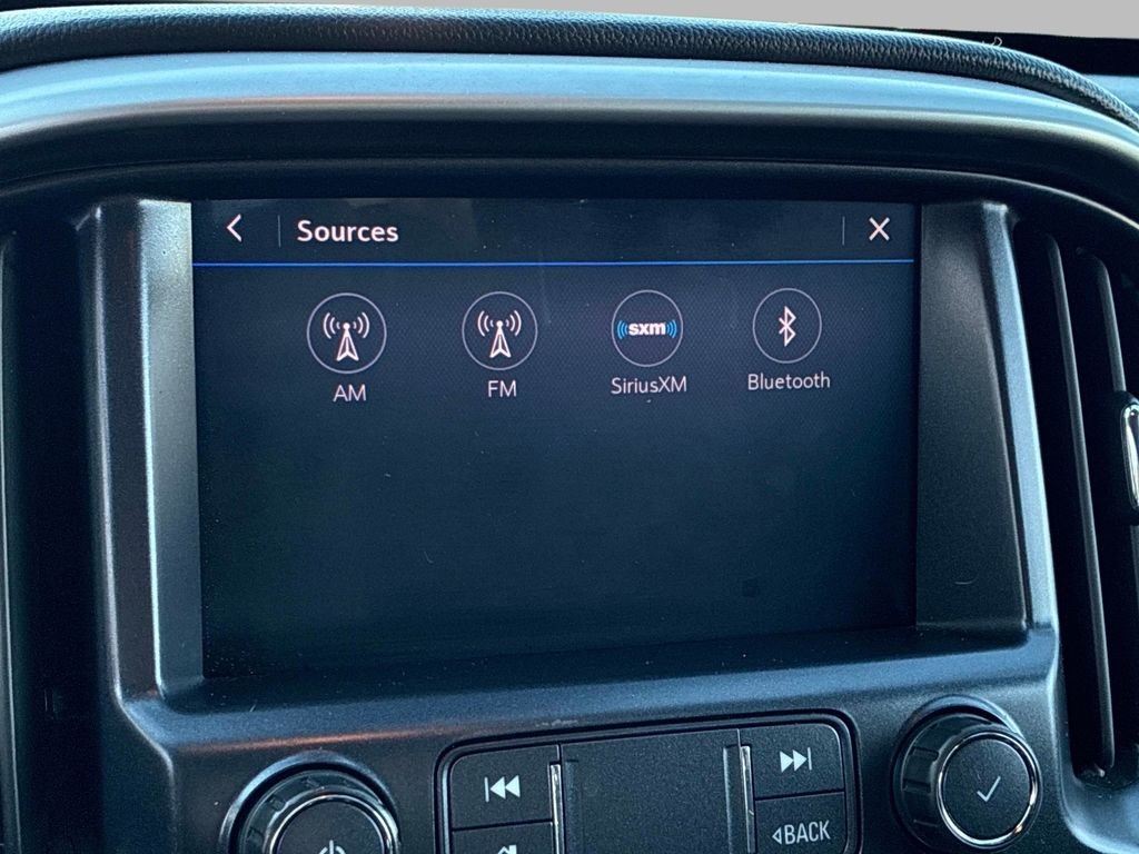 Used 2021 Gray Chevrolet LT image 31