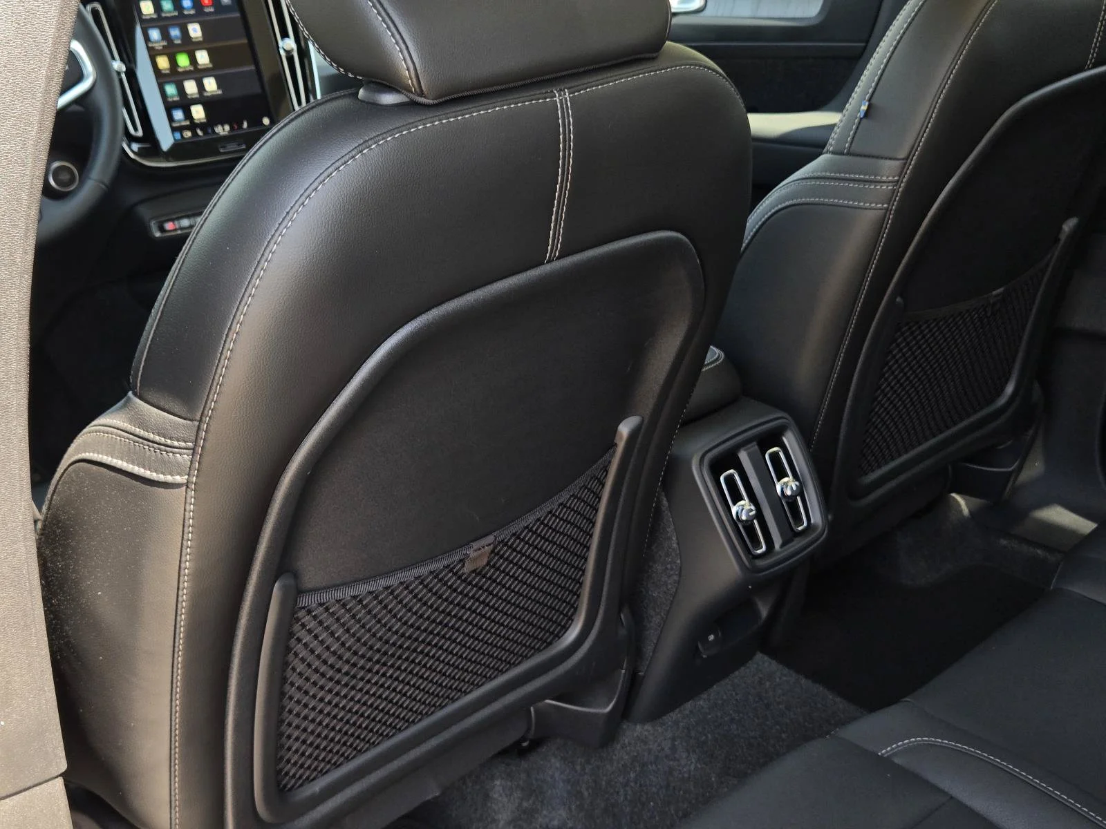 Used 2025 Black Volvo Plus Dark Theme image 31