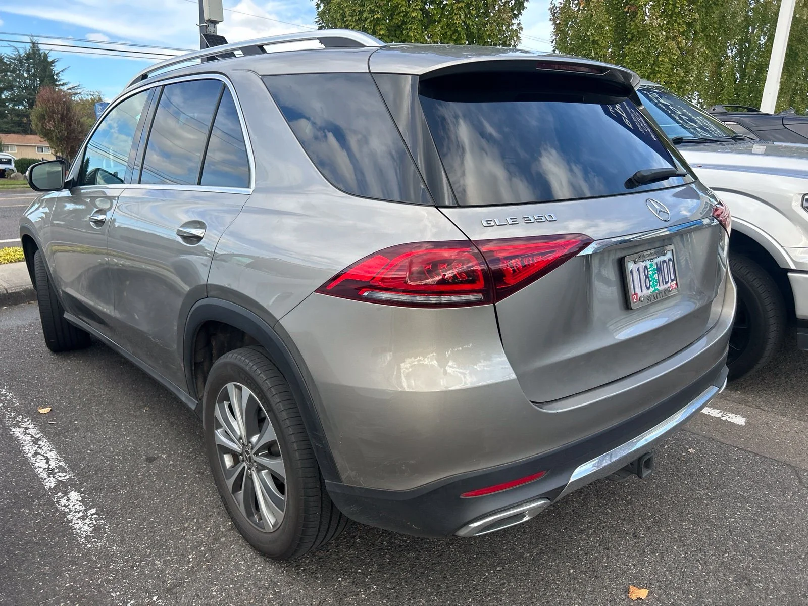 Used 2020  Mercedes-Benz GLE 350 4MATIC® image 4