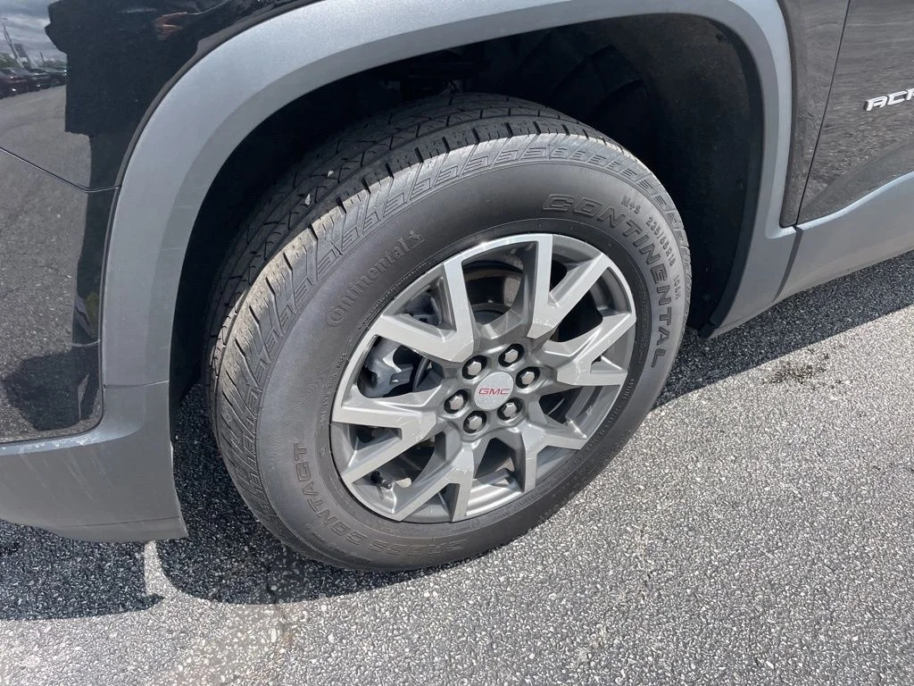 Used 2023 Black GMC SLE image 9