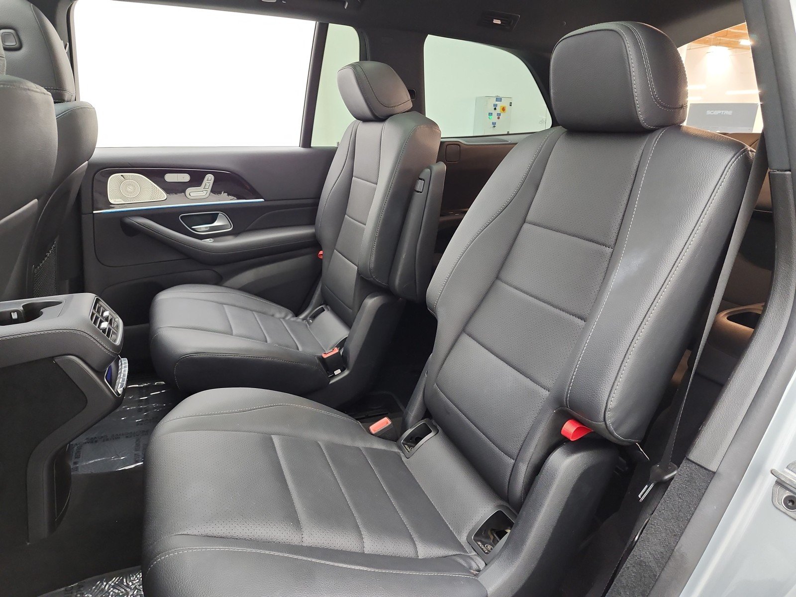 Certified Used 2022 Cirrus Silver Metallic Mercedes-Benz GLS 450 4MATIC® SUV image 15