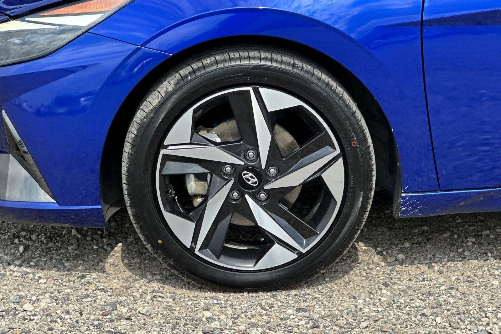 Used 2023 Intense Blue Hyundai Limited image 24