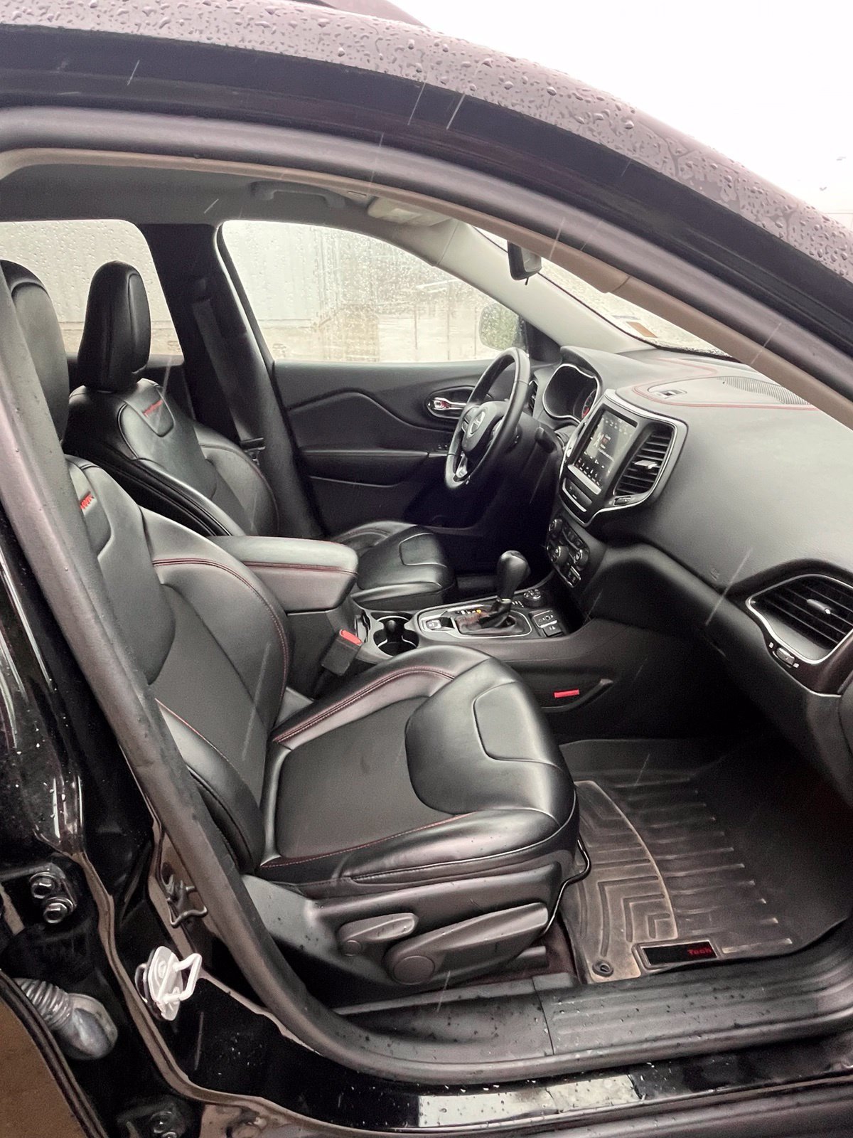 Used 2019 Black Jeep Trailhawk image 25