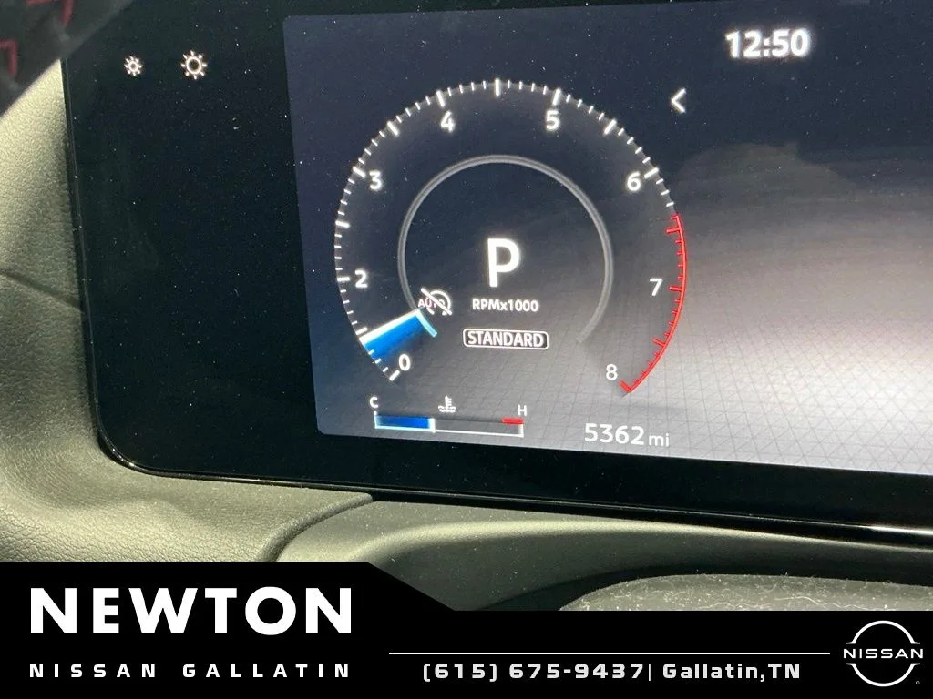 Used 2026 White Nissan SR image 19