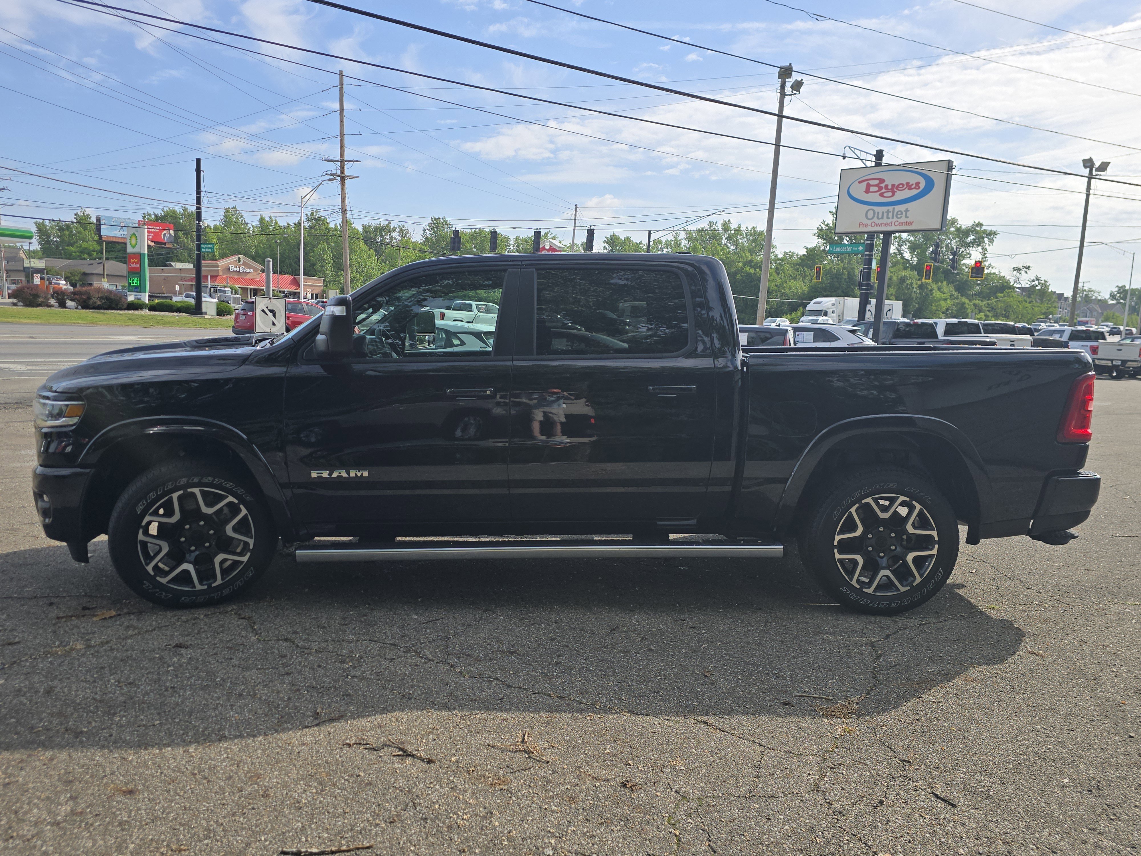 Used 2026 Diamond Black Crystal Pearlcoat Ram Laramie image 4