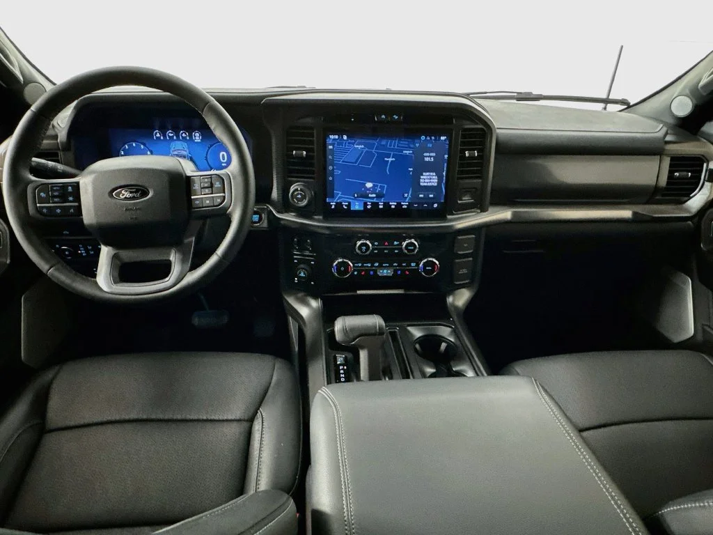 Used 2026 White Ford Lariat image 28