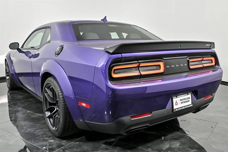 Used 2019 Plum Crazy Pearl Coat Dodge SRT Hellcat Redeye image 7