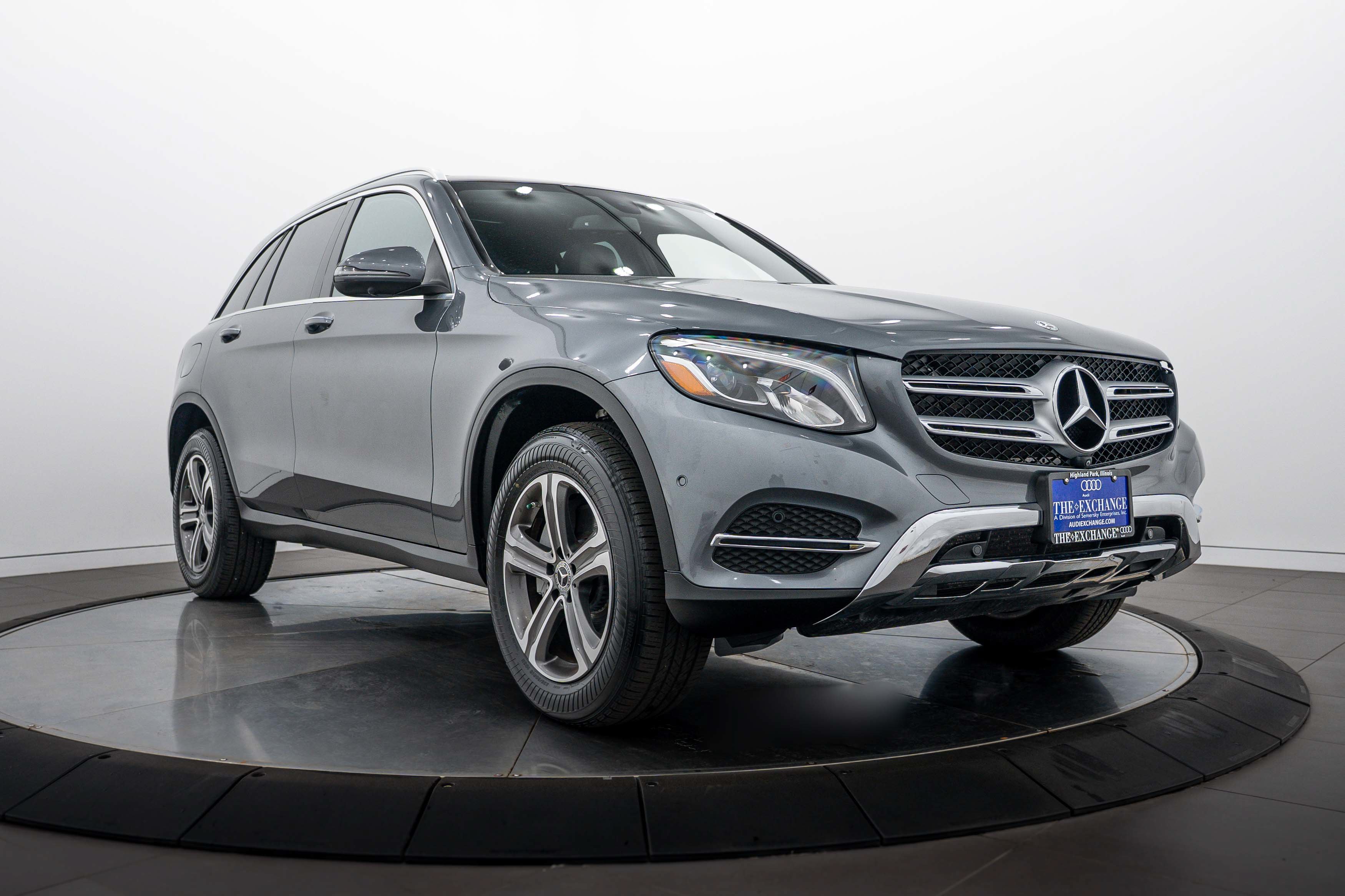 Used 2019 Selenite Grey Metallic Mercedes-Benz GLC 300 image 1