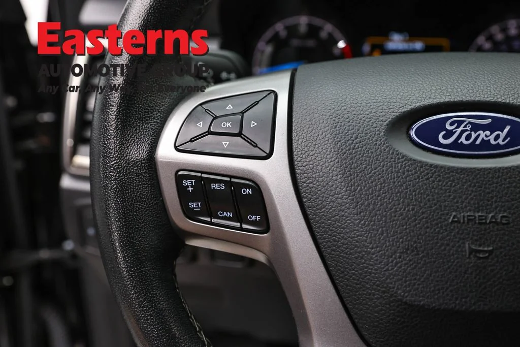 Used 2022 Black Ford XLT image 14