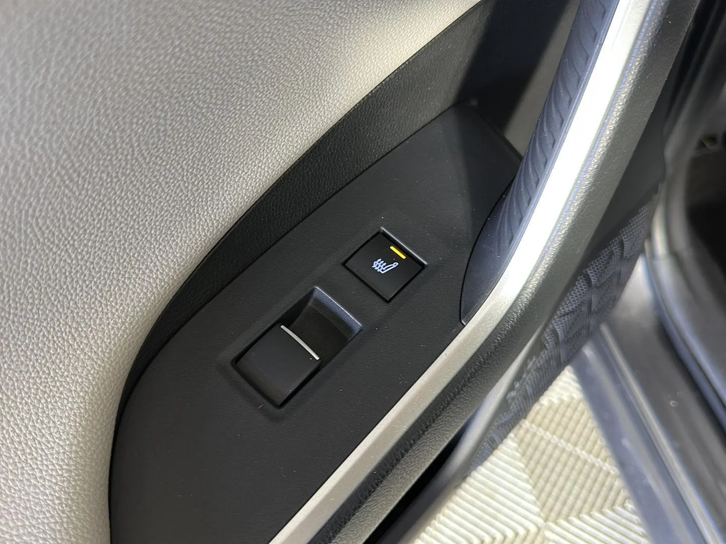 Used 2020 Magnetic Gray Metallic Toyota Limited image 23