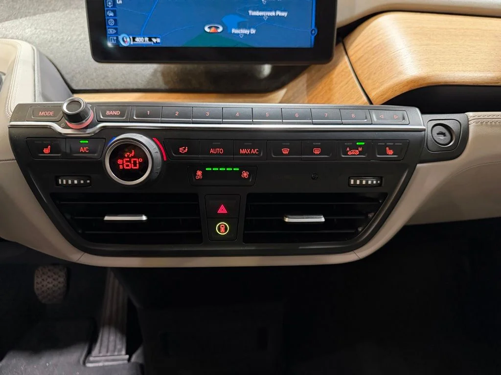 Used 2016 White BMW with Range Extender image 20