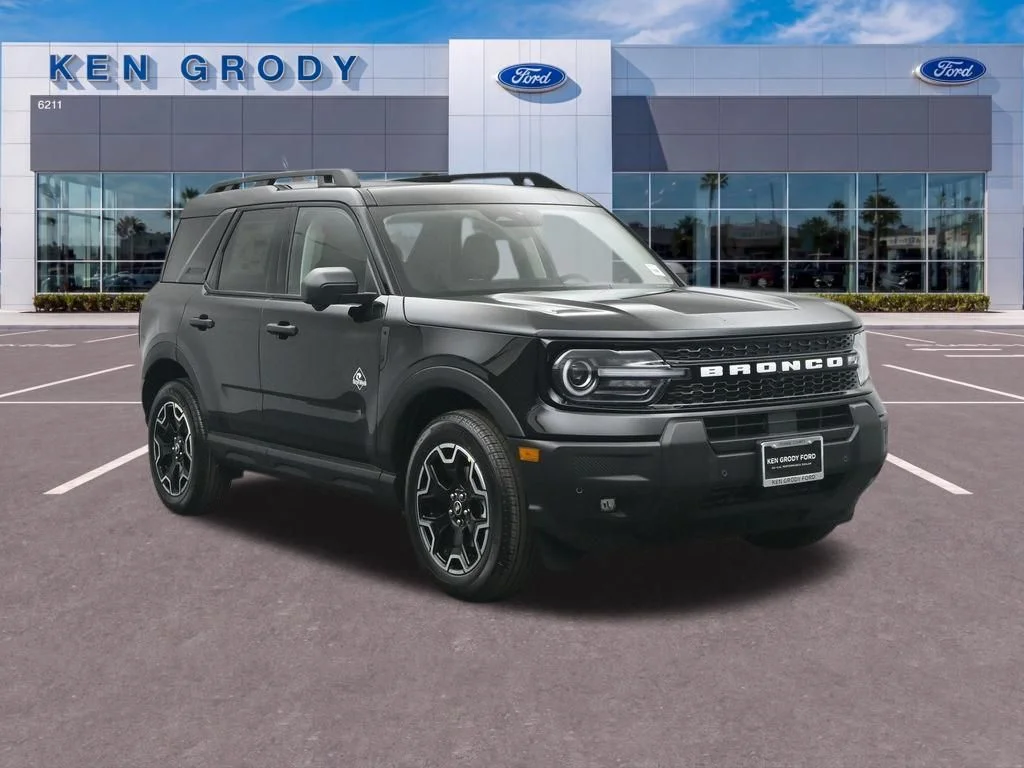 2026 Ford Bronco Sport Outer Banks 4X4's photo