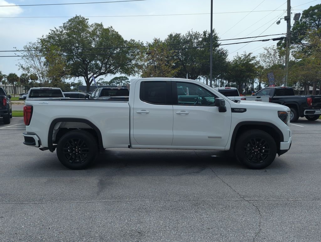 Used 2025 White GMC Elevation image 7