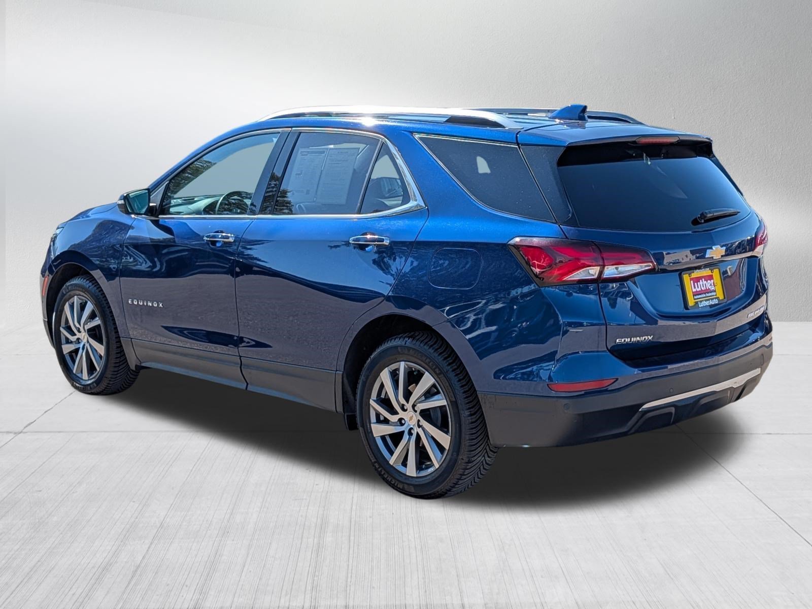 Used 2022 Blue Glow Metallic Chevrolet Premier image 5