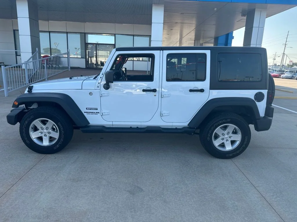 Used 2014 White Jeep Unlimited Sport image 26