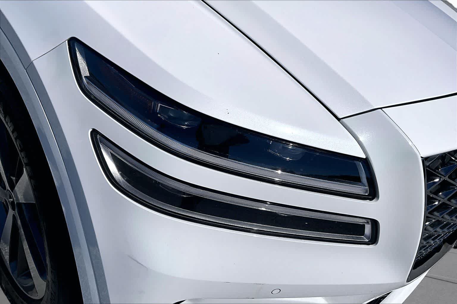 Used 2024 Uyuni White Genesis  image 28