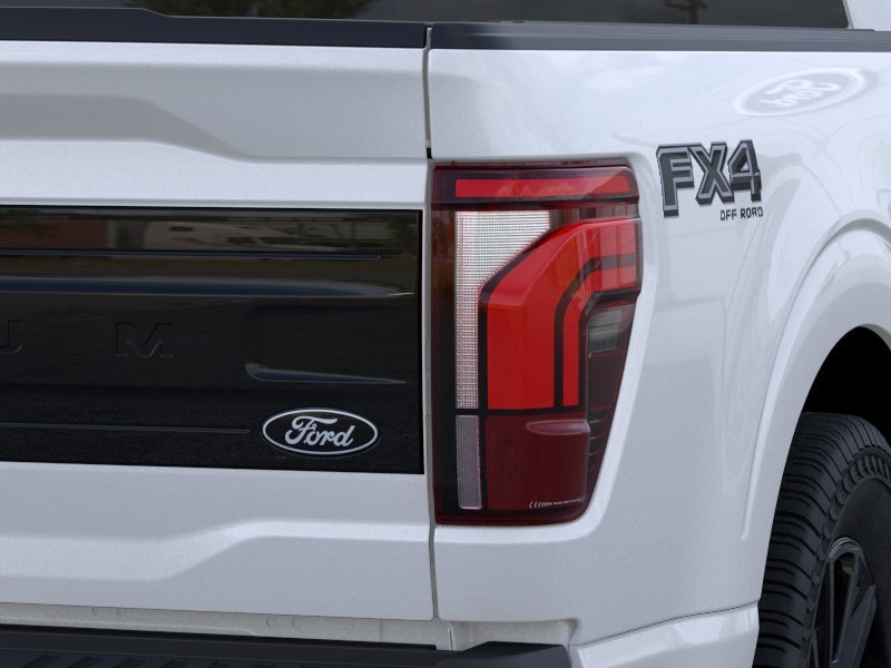 New 2026 Star White Metallic Tri-Coat Ford Platinum image 23