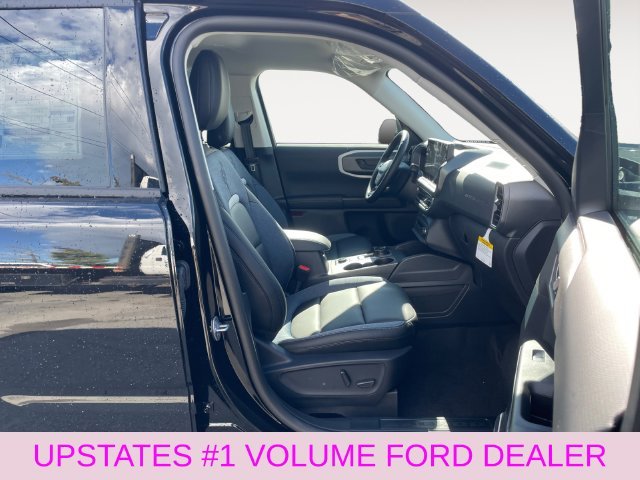 New 2026 Black Ford Outer Banks image 15