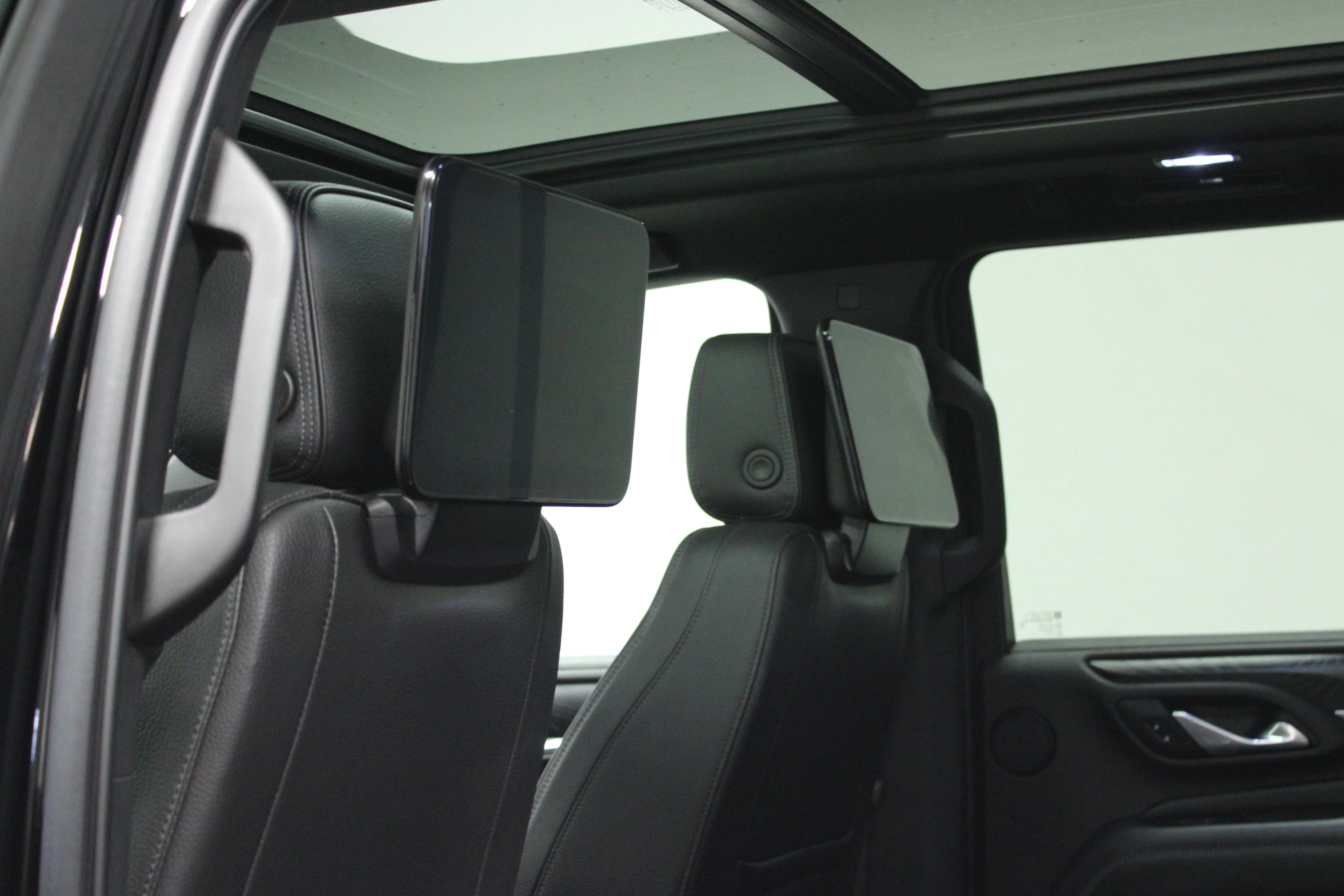Used 2022 Onyx Black GMC Denali image 13