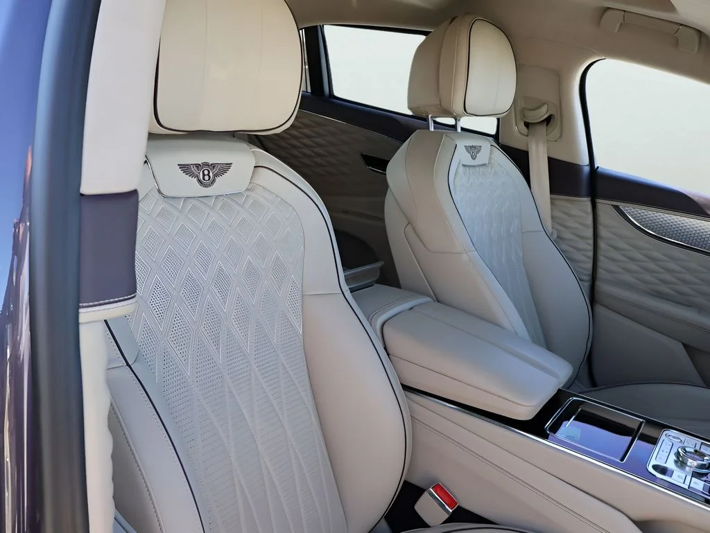 Used 2023 Gray Violet by Mulliner Bentley Azure image 14