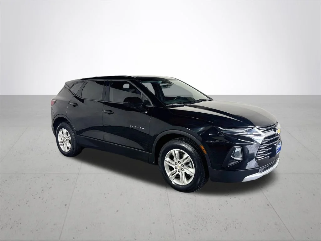 Used 2019 Black Chevrolet L image 4