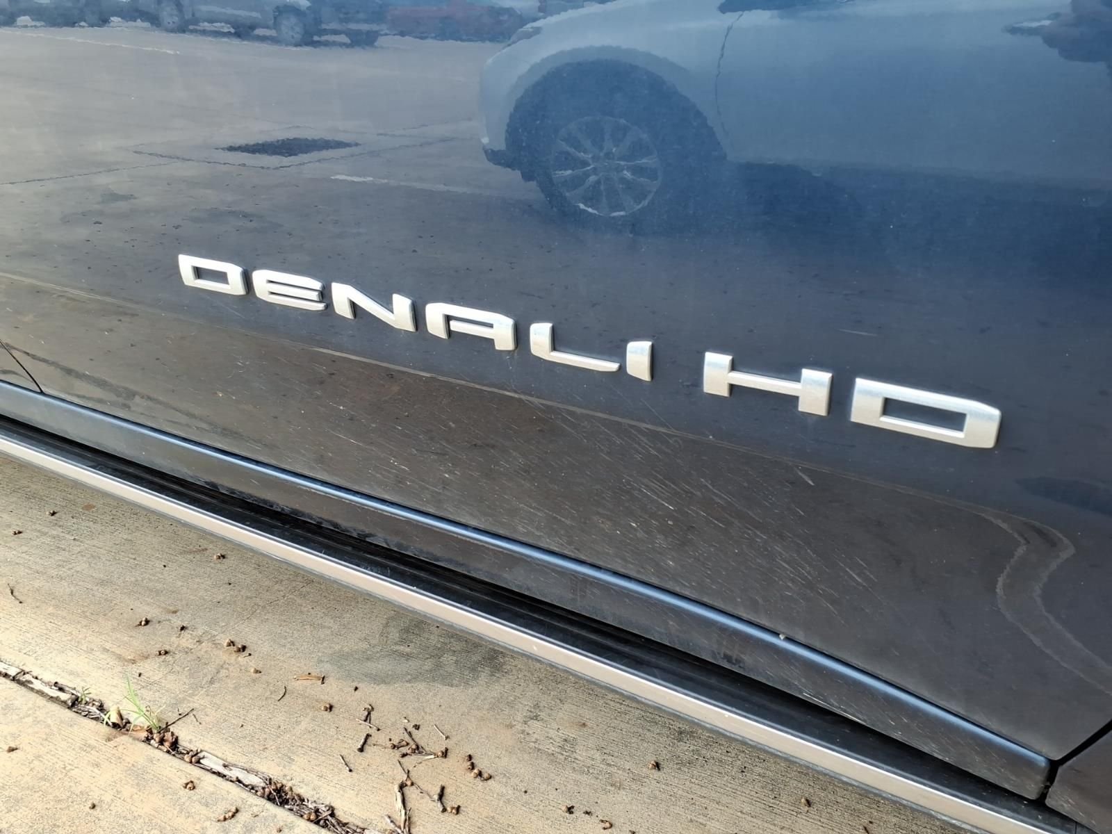 Used 2021 Pacific Blue Metallic GMC Denali image 6