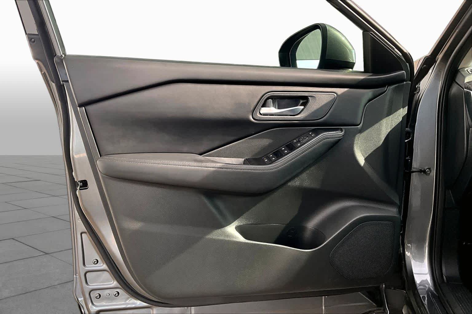 Certified Used 2026 Gun Metallic Nissan SV image 21