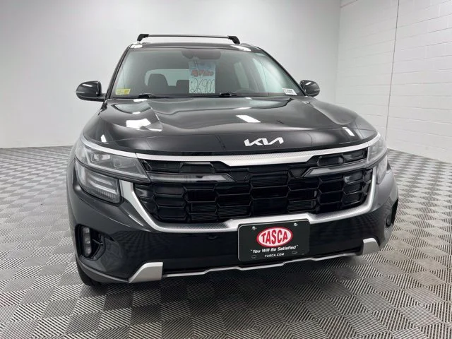 Used 2024 Black Kia SX image 4
