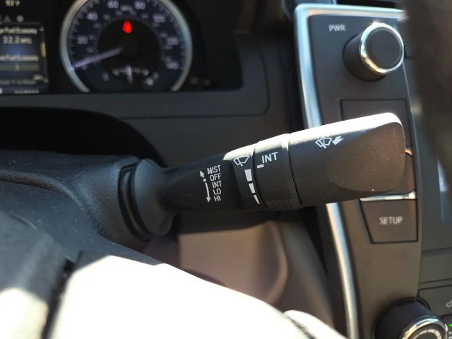 Used 2017 Silver Toyota LE image 32