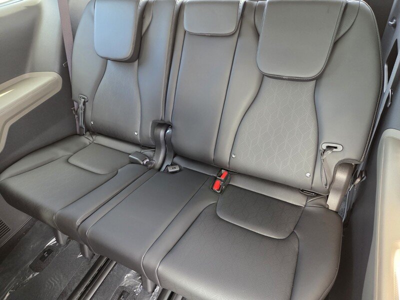 2026 Kia Carnival SX - Photo 9