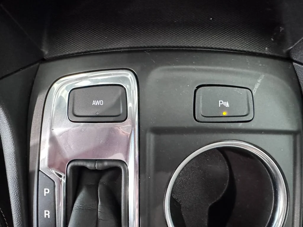 Certified Used 2022 Silver Ice Metallic Chevrolet LT image 15