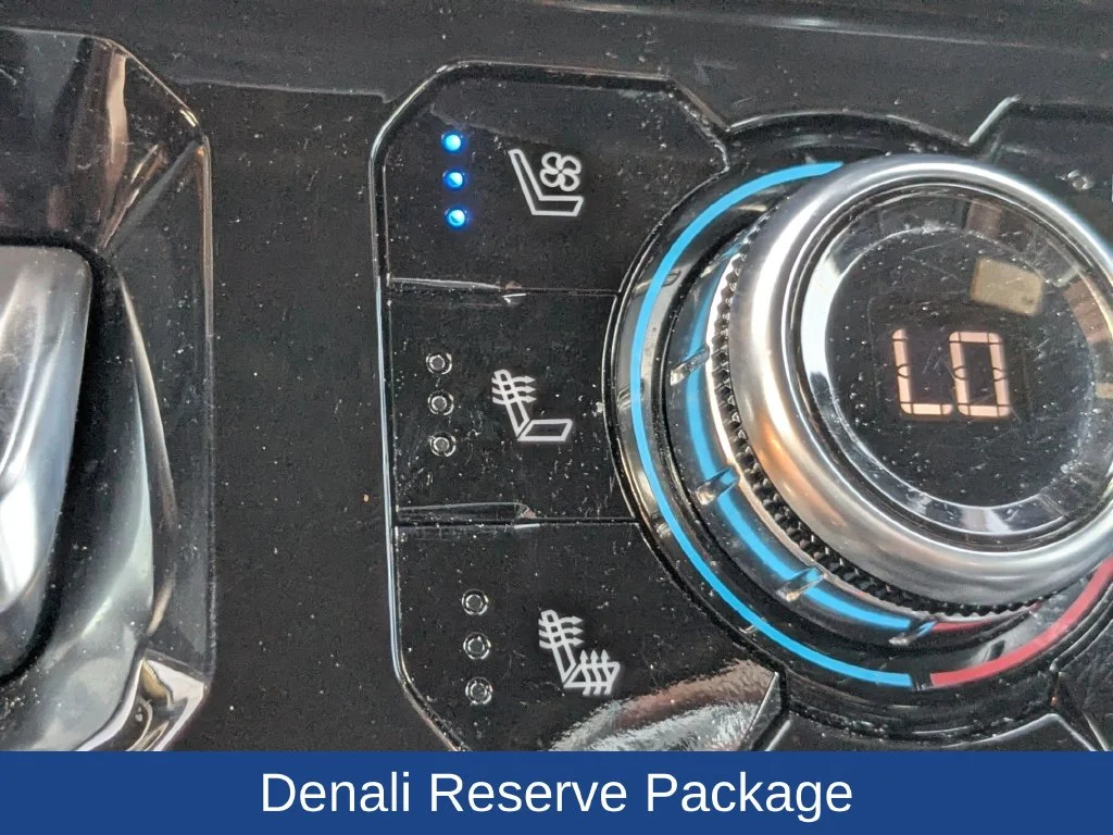 Used 2023 Blue GMC Denali image 22