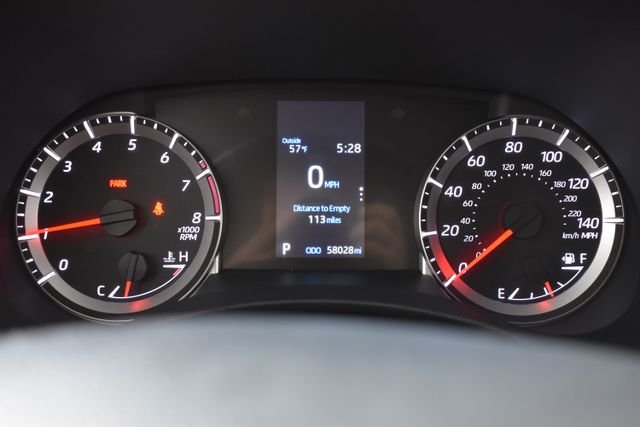 2022 Toyota Highlander LE - Photo 25