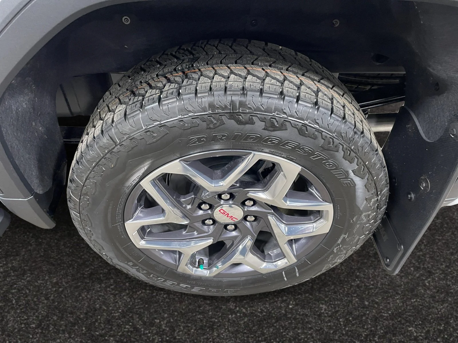 New 2026 Glacier White Tricoat GMC SLT image 9