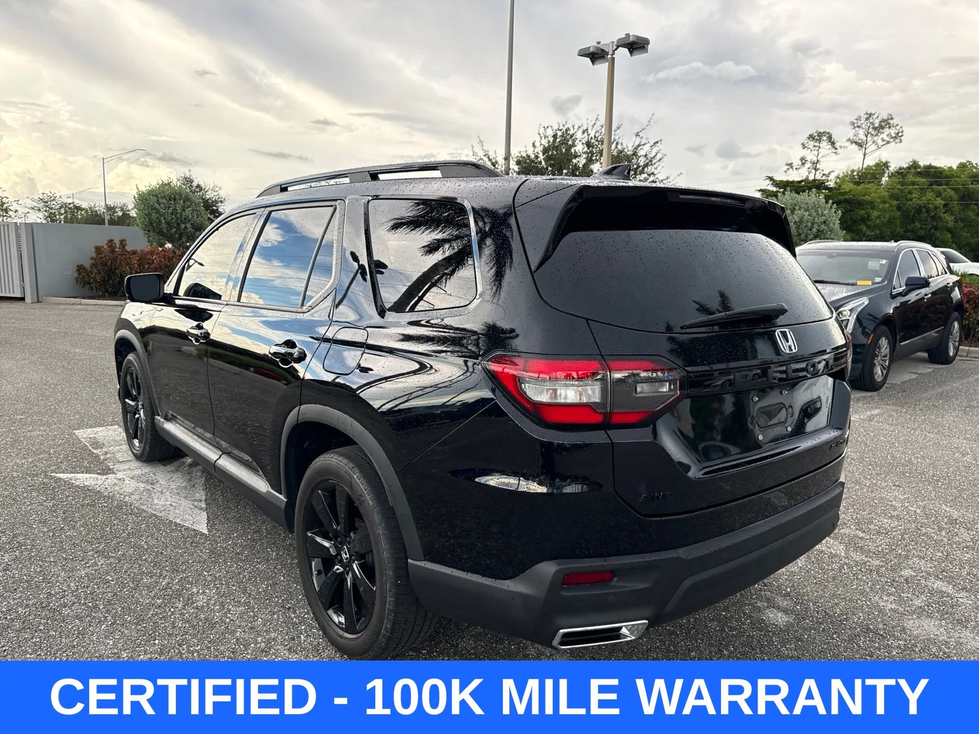 Certified Used 2025  Honda Black Edition image 3