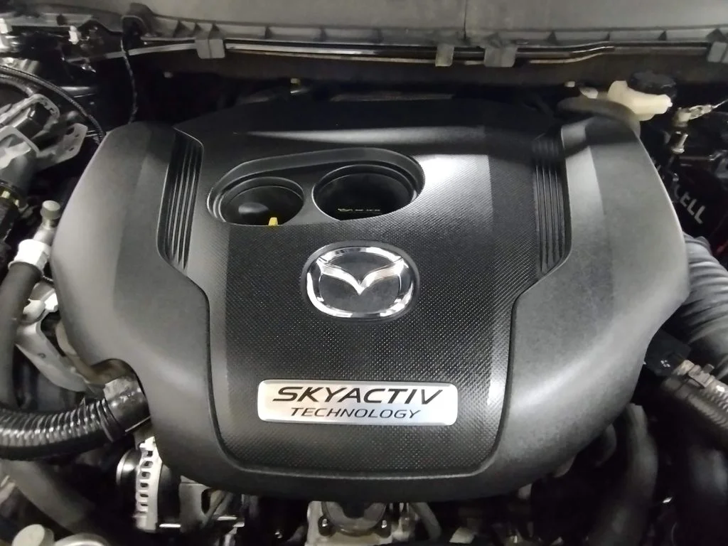 Used 2017 Black Mazda Signature image 6