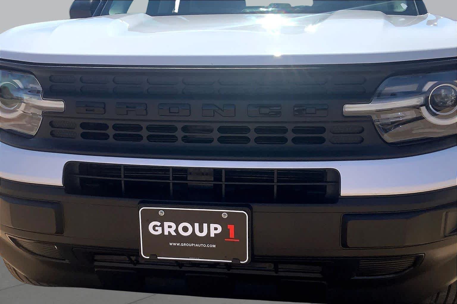 Used 2022 Oxford White Ford Base image 30