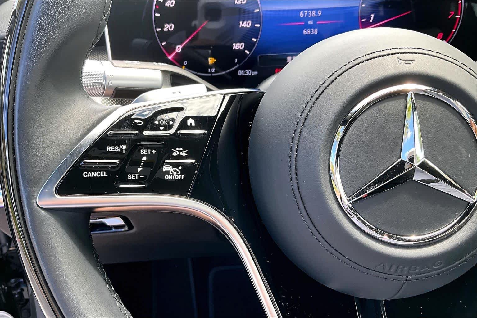 Used 2025 Obsidian Black Metallic Mercedes-Benz S 500 image 24