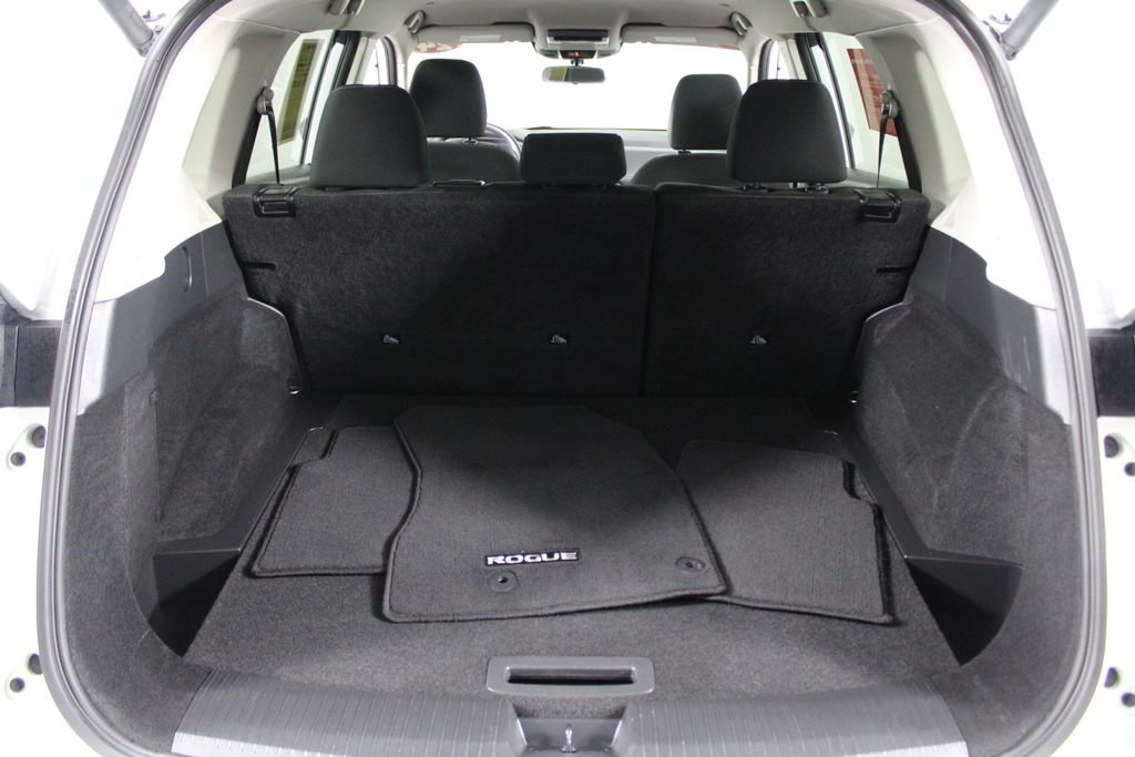 Used 2024 White Nissan SV image 16