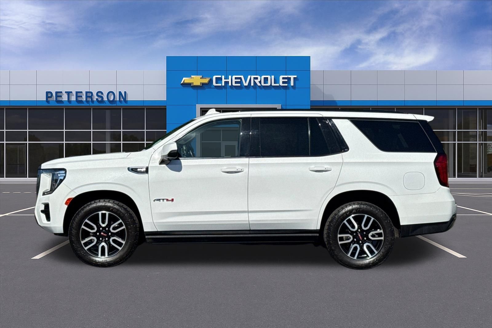 Used 2022 White GMC AT4 image 7
