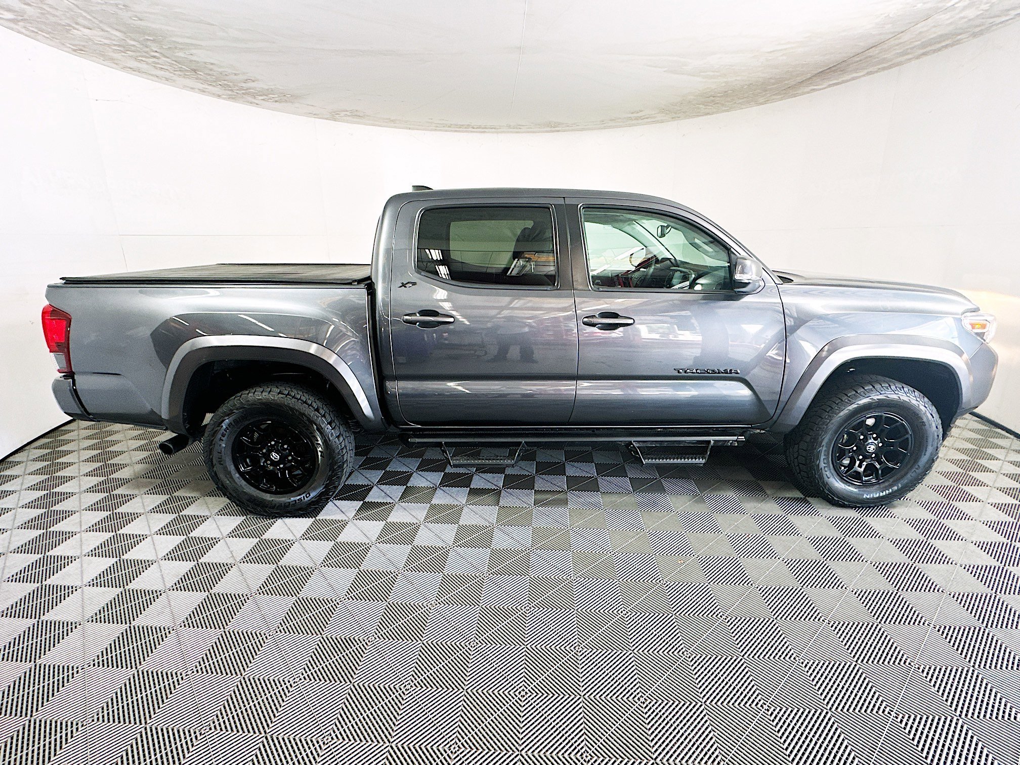2022 Toyota Tacoma thumbnail 4