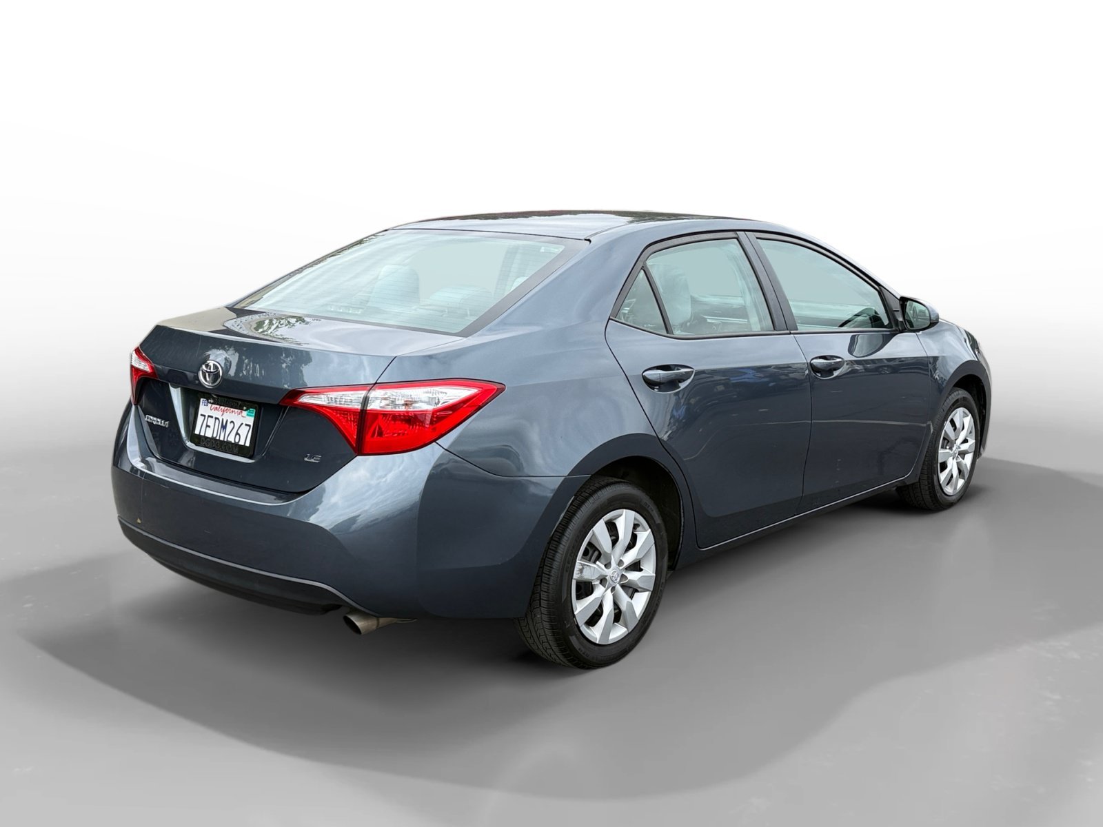Used 2015 Slate Metallic Toyota LE image 5